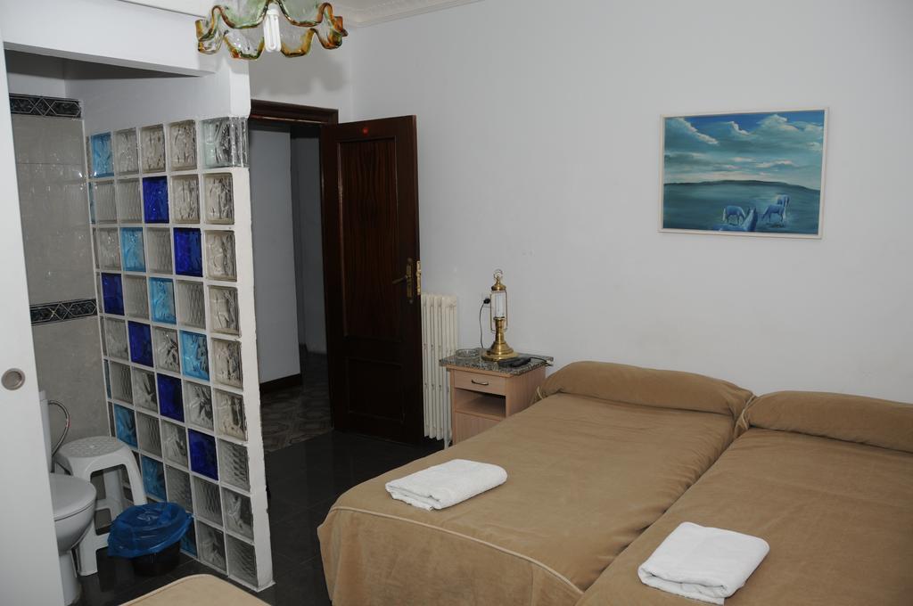 Pension Iglesias Zaragoza Exterior foto